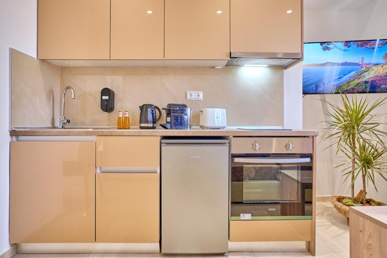 Sunflower Suites Gouvia Corfu Ngoại thất bức ảnh