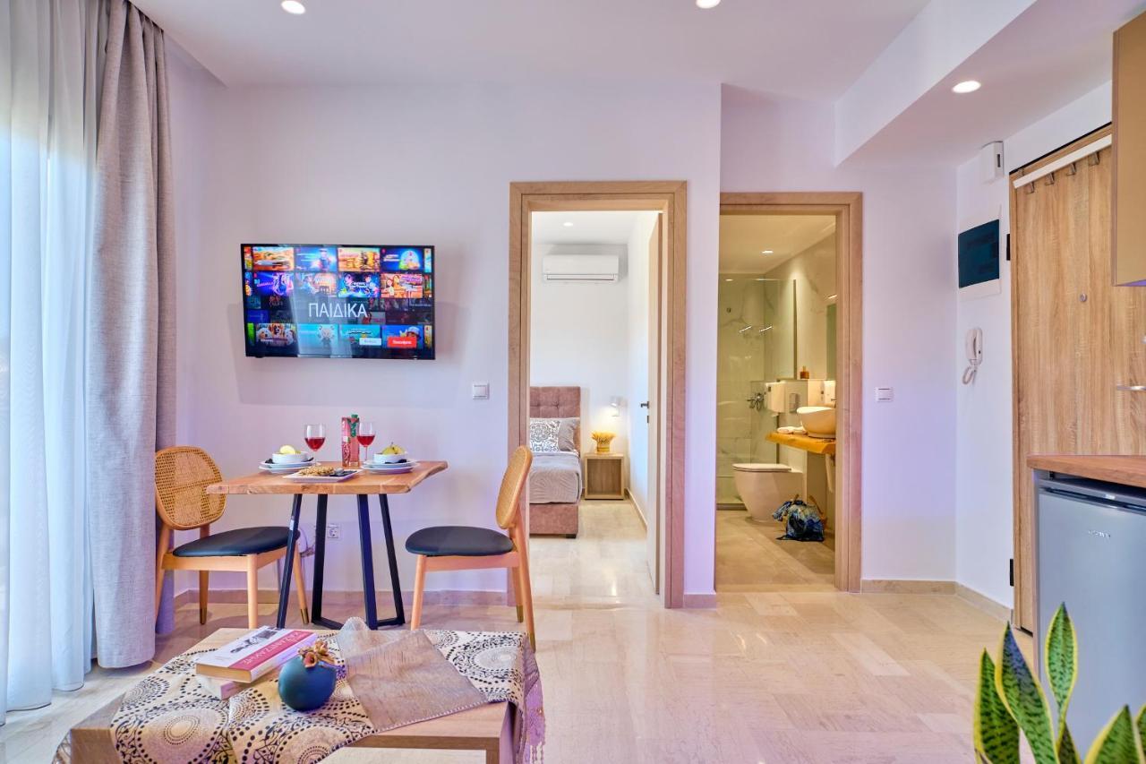 Sunflower Suites Gouvia Corfu Ngoại thất bức ảnh